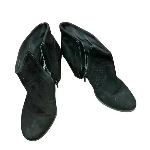 American Rag Booties Black Ariane Almond Toe Ankle Boots Size 7.5 - Picture 5 of 8